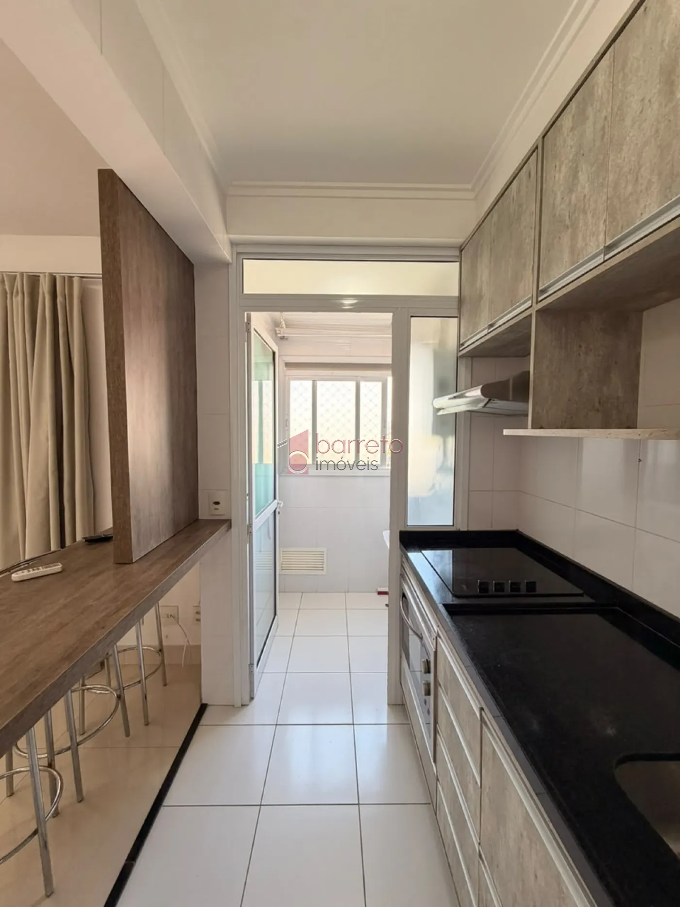 FLAT SEMI MOBILIADO PARA VENDA E LOCAÇÃO NO CONDOMÍNIO IN DESIGN RESIDENCE – JUNDIAÍ/SP