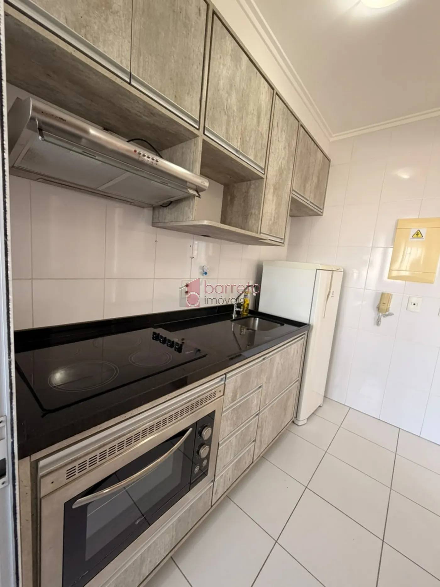 FLAT SEMI MOBILIADO PARA VENDA E LOCAÇÃO NO CONDOMÍNIO IN DESIGN RESIDENCE – JUNDIAÍ/SP