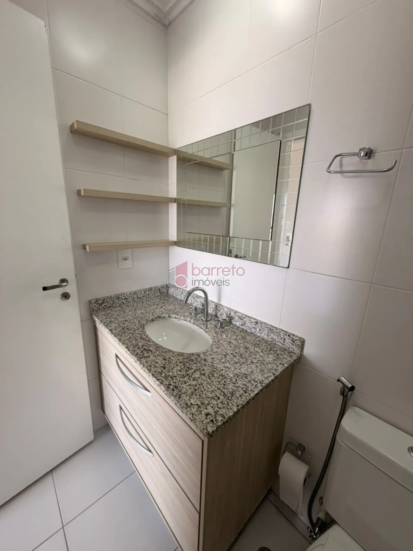 FLAT SEMI MOBILIADO PARA VENDA E LOCAÇÃO NO CONDOMÍNIO IN DESIGN RESIDENCE – JUNDIAÍ/SP