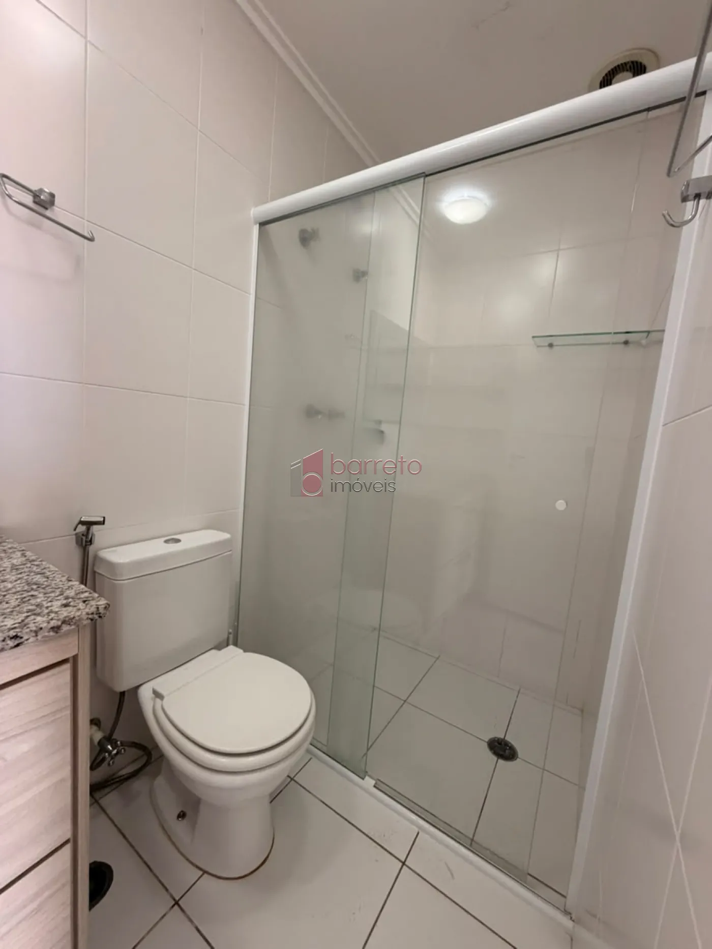 FLAT SEMI MOBILIADO PARA VENDA E LOCAÇÃO NO CONDOMÍNIO IN DESIGN RESIDENCE – JUNDIAÍ/SP