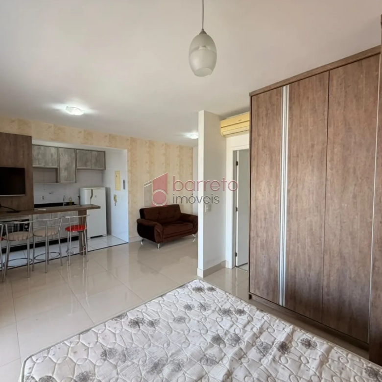 FLAT SEMI MOBILIADO PARA VENDA E LOCAÇÃO NO CONDOMÍNIO IN DESIGN RESIDENCE – JUNDIAÍ/SP