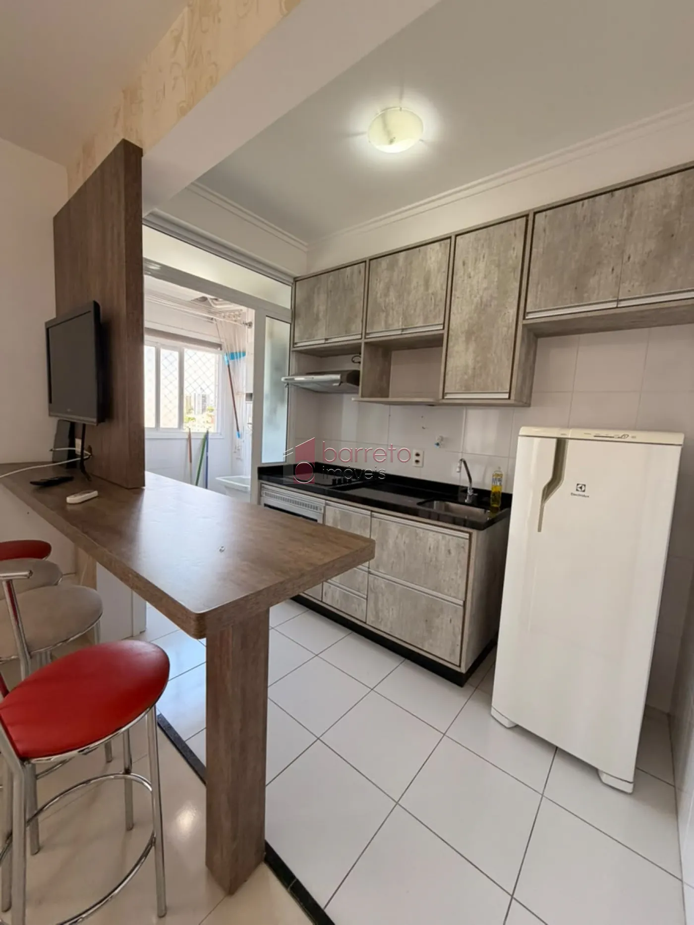 FLAT SEMI MOBILIADO PARA VENDA E LOCAÇÃO NO CONDOMÍNIO IN DESIGN RESIDENCE – JUNDIAÍ/SP