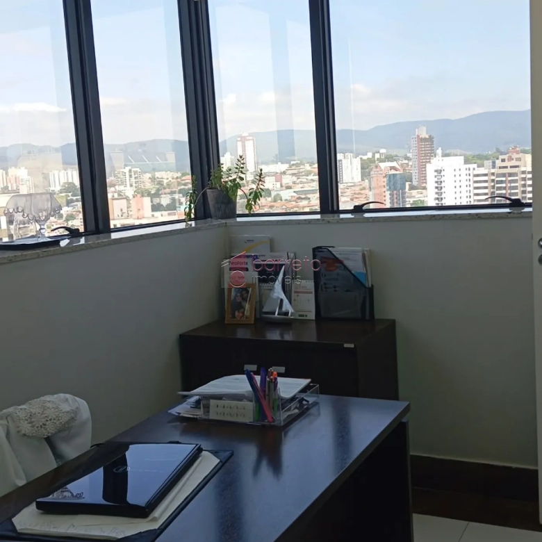 SALA COMERCIAL À VENDA NO EDIFÍCIO UFFIZI BUSINESS & MEDICAL CENTER – JUNDIAÍ/SP