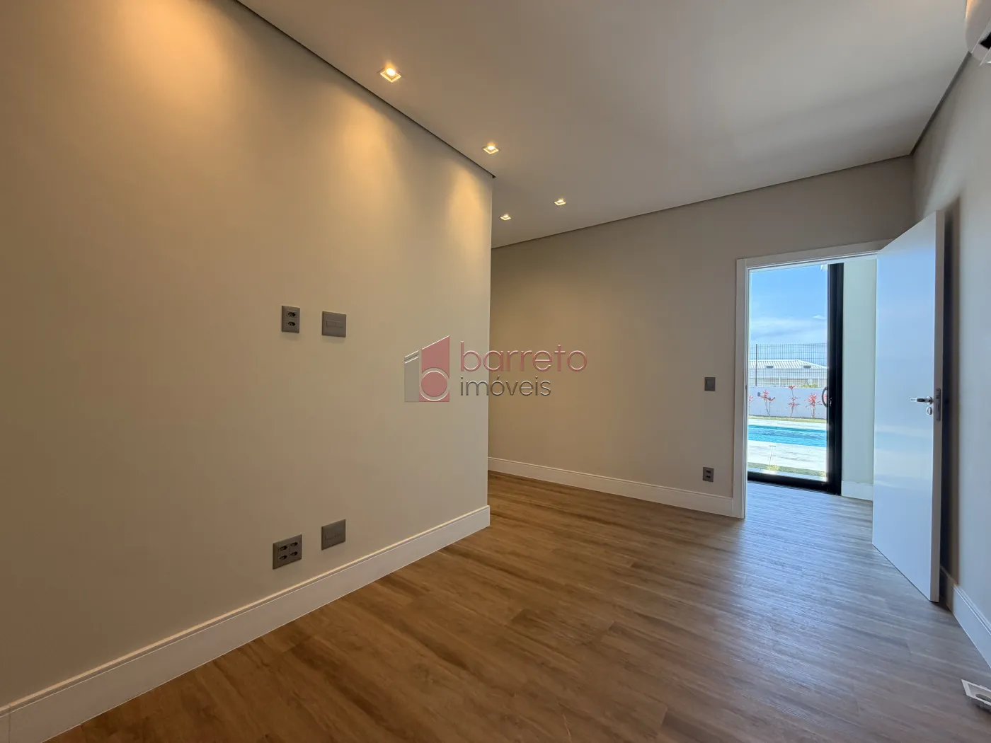 CASA TÉRREA À VENDA – 03 QUARTOS – RESERVA SANTA MÔNICA – ITUPEVA/SP