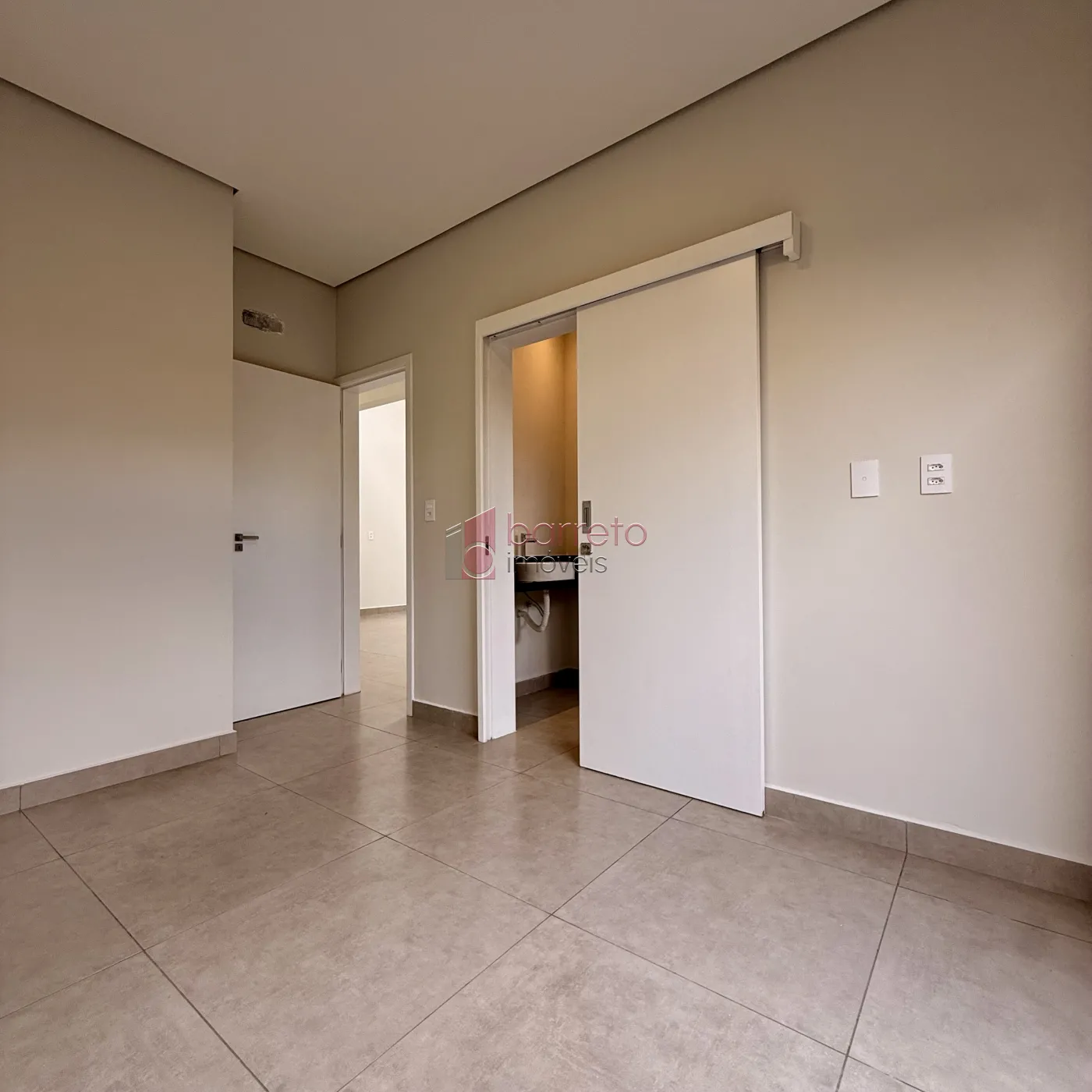 CASA À VENDA COM 3 DORMITÓRIOS NO CONDOMÍNIO PHYTUS – ITUPEVA/SP