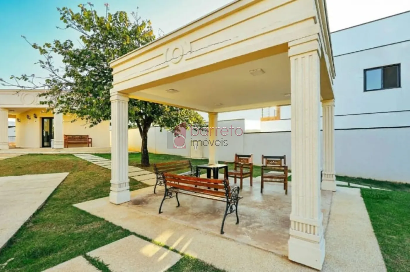 EXCELENTE TERRENO À VENDA NO CONDOMÍNIO RESIDENCIAL DOS LAGOS EM ITUPEVA/SP