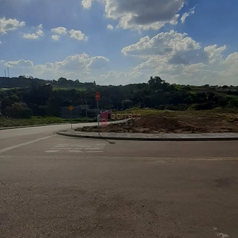 TERRENO DECLIVE  À VENDA ESQUINA, LOCALIZADO NO JARDIM JAPÃO, NA CIDADE DE ITUPEVA SP.