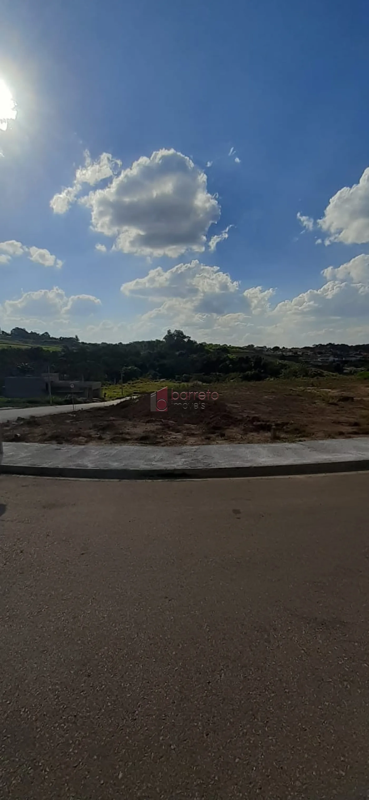 TERRENO DECLIVE  À VENDA ESQUINA, LOCALIZADO NO JARDIM JAPÃO, NA CIDADE DE ITUPEVA SP.