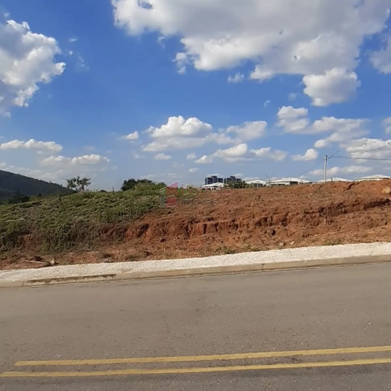 TERRENO DECLIVE  À VENDA ESQUINA, LOCALIZADO NO JARDIM JAPÃO, NA CIDADE DE ITUPEVA SP.