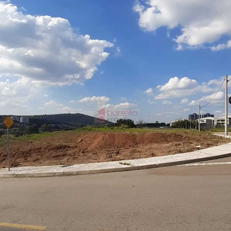 TERRENO DECLIVE  À VENDA ESQUINA, LOCALIZADO NO JARDIM JAPÃO, NA CIDADE DE ITUPEVA SP.