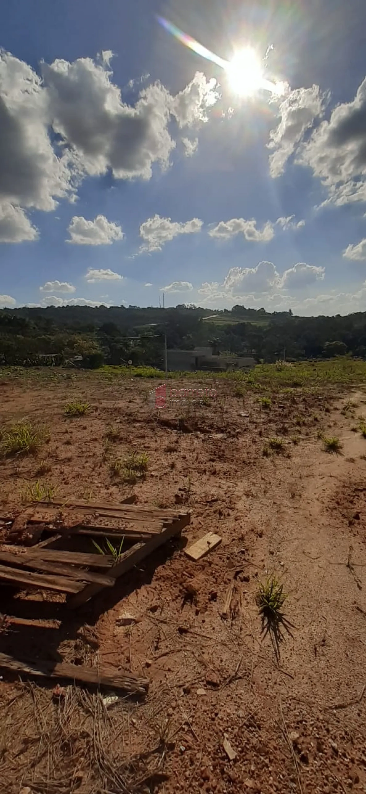 TERRENO DECLIVE  À VENDA ESQUINA, LOCALIZADO NO JARDIM JAPÃO, NA CIDADE DE ITUPEVA SP.