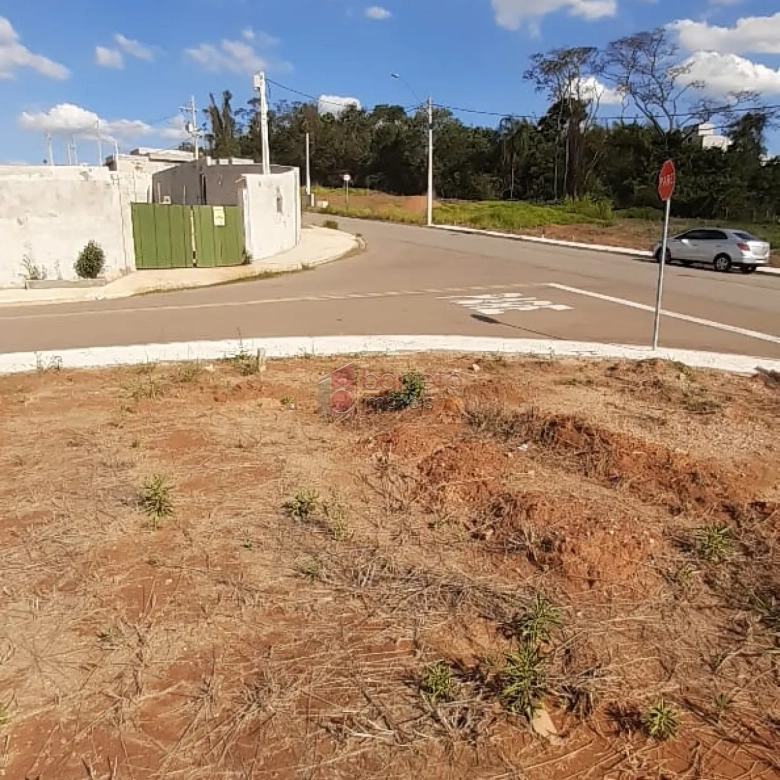 TERRENO DECLIVE  À VENDA ESQUINA, LOCALIZADO NO JARDIM JAPÃO, NA CIDADE DE ITUPEVA SP.