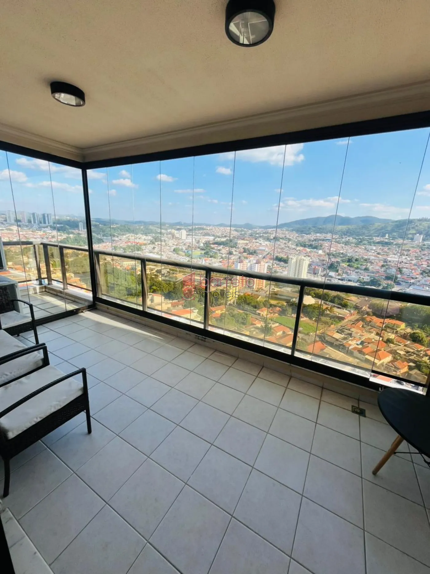 COBERTURA DUPLEX MOBILIADA PARA VENDA NO CONDOMÍNIO ANITA GARIBALDI – JUNDIAÍ/SP
