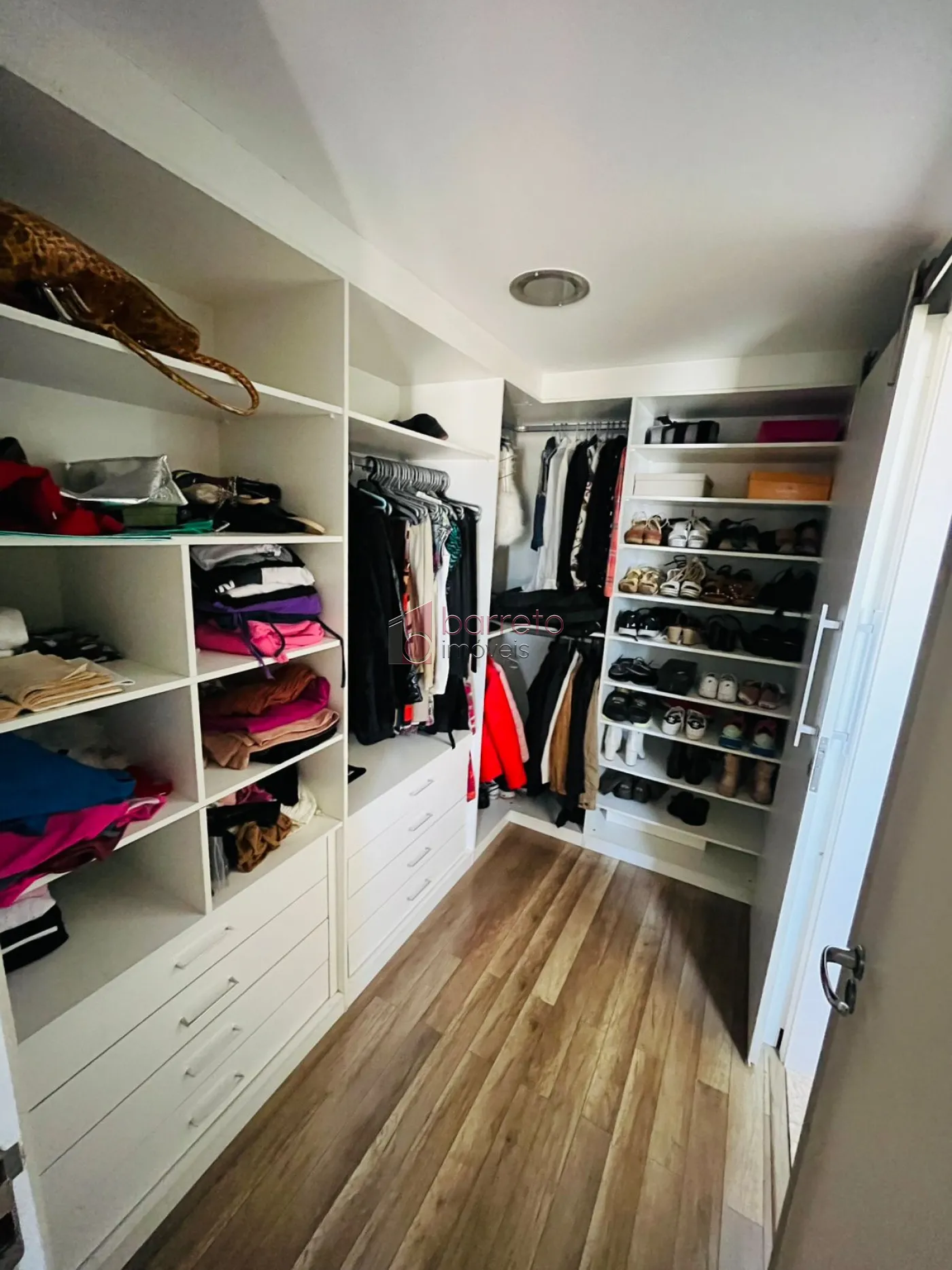COBERTURA DUPLEX MOBILIADA PARA VENDA NO CONDOMÍNIO ANITA GARIBALDI – JUNDIAÍ/SP