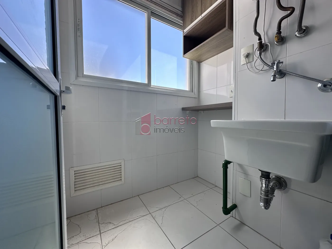 FLAT SEMI-MOBILIADO PARA LOCAÇÃO NO IN DESIGN RESIDENCE – JUNDIAÍ/SP