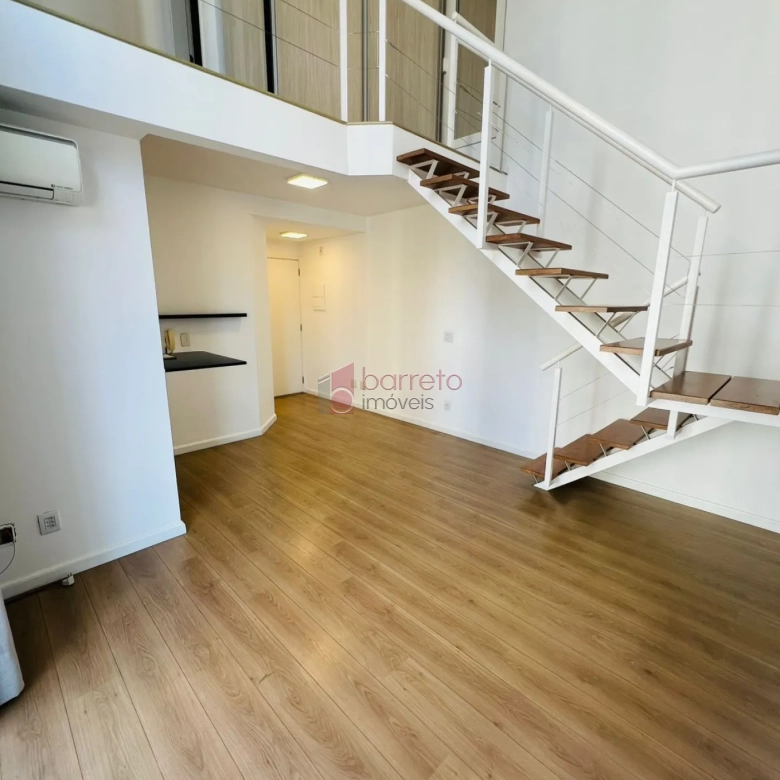 FLAT DUPLEX SEMI MOBILIADO PARA LOCAÇÃO NO EDIFÍCIO VIVERE DUPLEX – JUNDIAÍ/SP