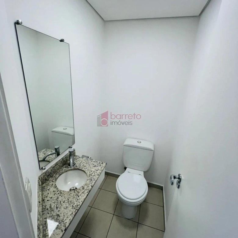 FLAT DUPLEX SEMI MOBILIADO PARA LOCAÇÃO NO EDIFÍCIO VIVERE DUPLEX – JUNDIAÍ/SP