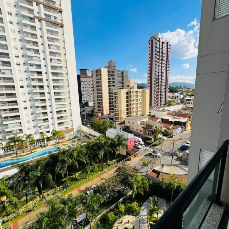 FLAT DUPLEX SEMI MOBILIADO PARA LOCAÇÃO NO EDIFÍCIO VIVERE DUPLEX – JUNDIAÍ/SP