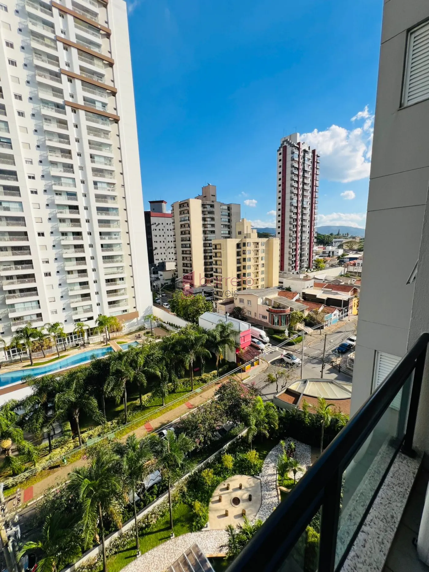 FLAT DUPLEX SEMI MOBILIADO PARA LOCAÇÃO NO EDIFÍCIO VIVERE DUPLEX – JUNDIAÍ/SP