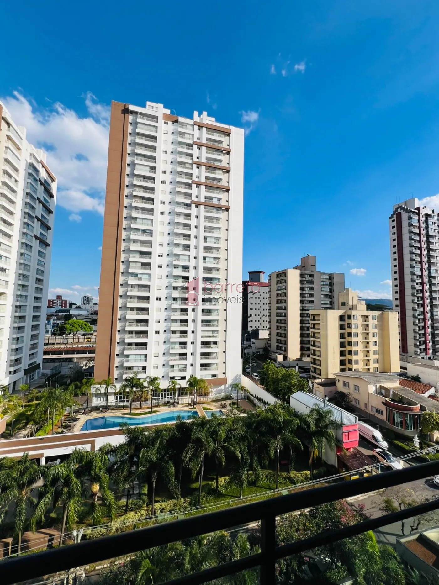 FLAT DUPLEX SEMI MOBILIADO PARA LOCAÇÃO NO EDIFÍCIO VIVERE DUPLEX – JUNDIAÍ/SP