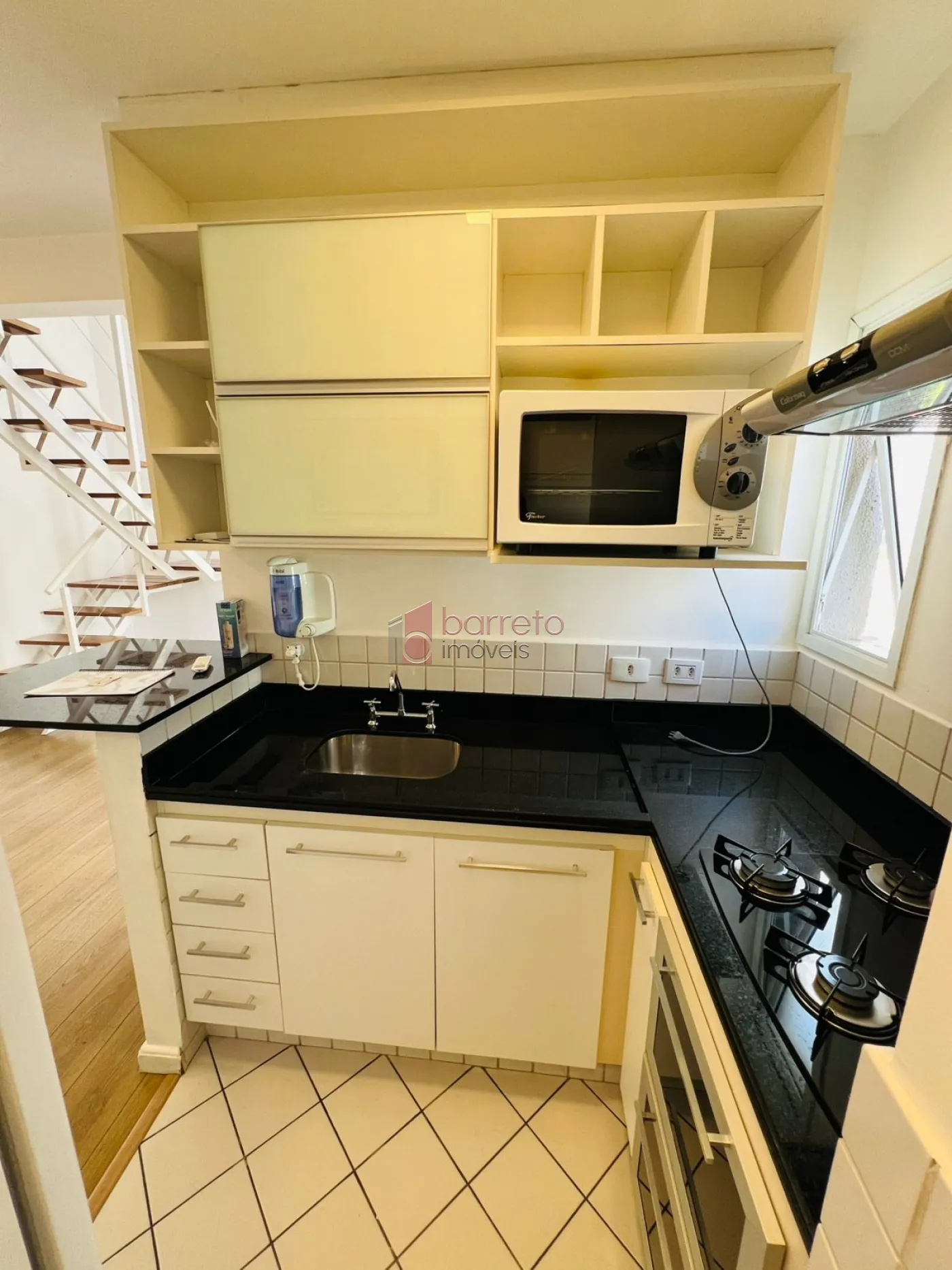 FLAT DUPLEX SEMI MOBILIADO PARA LOCAÇÃO NO EDIFÍCIO VIVERE DUPLEX – JUNDIAÍ/SP