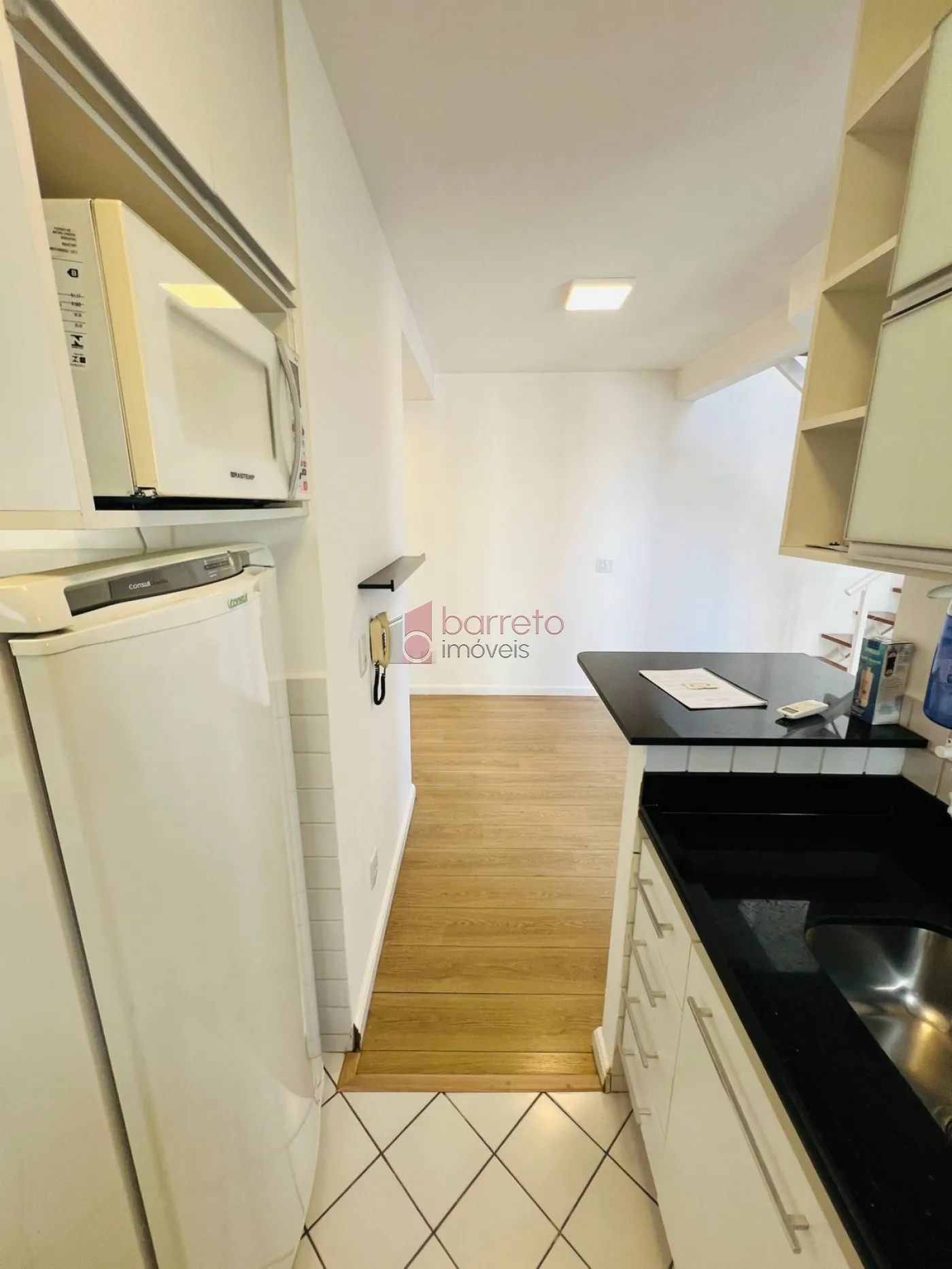 FLAT DUPLEX SEMI MOBILIADO PARA LOCAÇÃO NO EDIFÍCIO VIVERE DUPLEX – JUNDIAÍ/SP