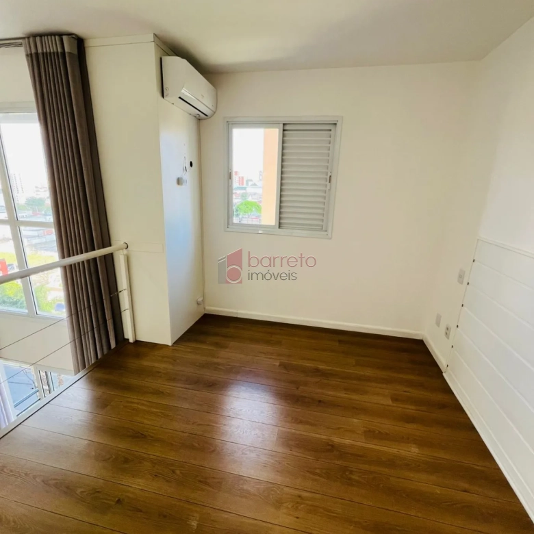 FLAT DUPLEX SEMI MOBILIADO PARA LOCAÇÃO NO EDIFÍCIO VIVERE DUPLEX – JUNDIAÍ/SP