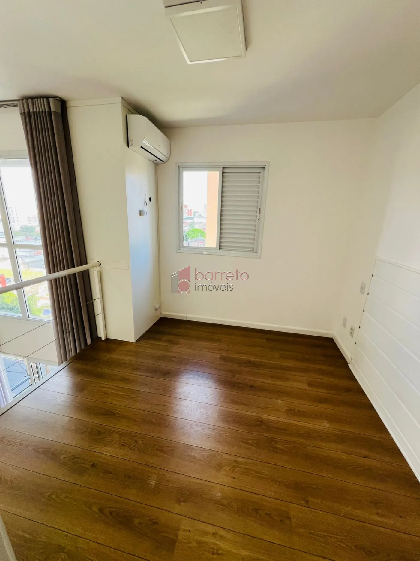 FLAT DUPLEX SEMI MOBILIADO PARA LOCAÇÃO NO EDIFÍCIO VIVERE DUPLEX – JUNDIAÍ/SP