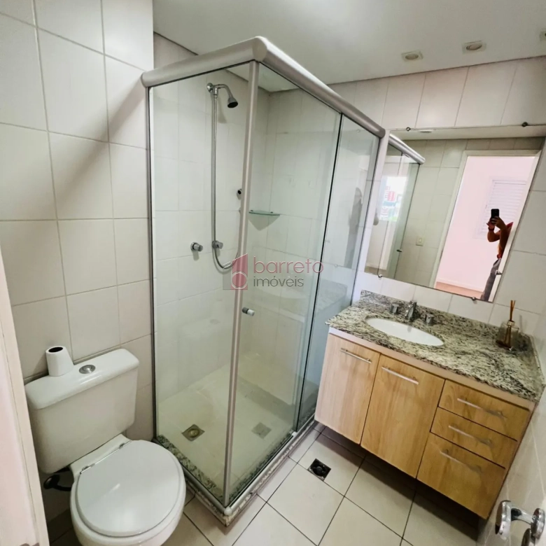 FLAT DUPLEX SEMI MOBILIADO PARA LOCAÇÃO NO EDIFÍCIO VIVERE DUPLEX – JUNDIAÍ/SP