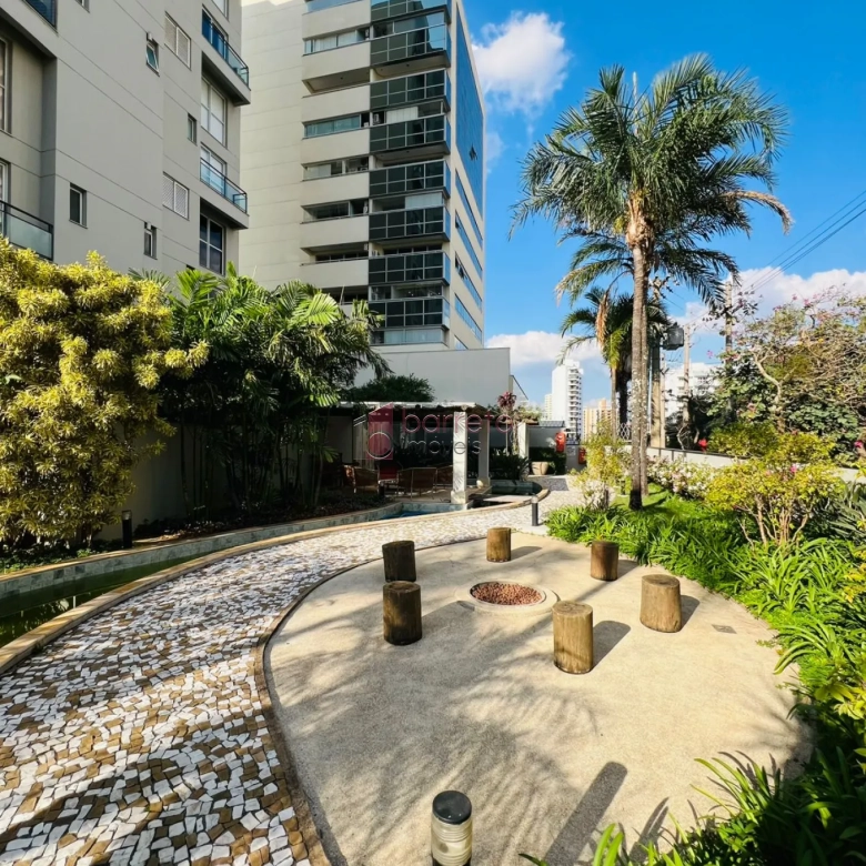 FLAT DUPLEX SEMI MOBILIADO PARA LOCAÇÃO NO EDIFÍCIO VIVERE DUPLEX – JUNDIAÍ/SP