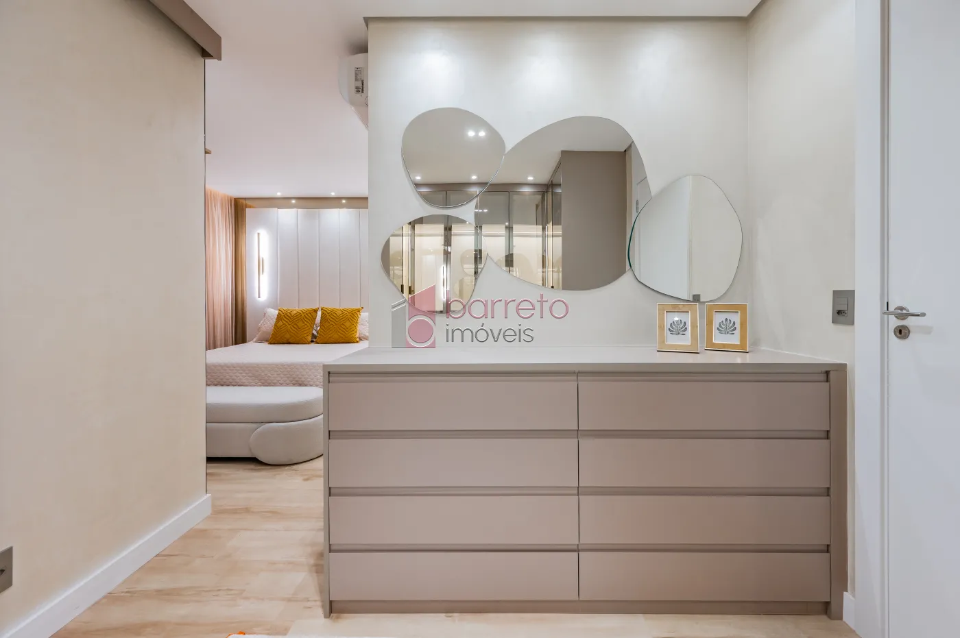 APARTAMENTO À VENDA NO CONDOMÍNIO ALTA VISTA EM JUNDIAÍ/SP