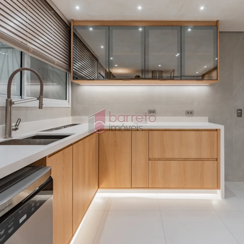 APARTAMENTO À VENDA NO CONDOMÍNIO ALTA VISTA EM JUNDIAÍ/SP