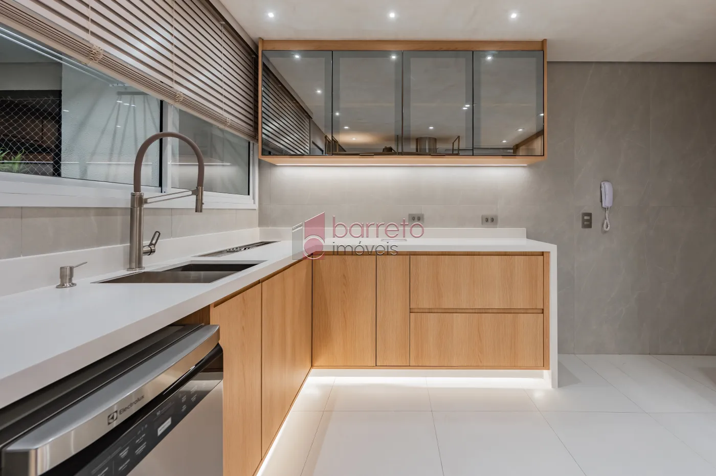 APARTAMENTO À VENDA NO CONDOMÍNIO ALTA VISTA EM JUNDIAÍ/SP
