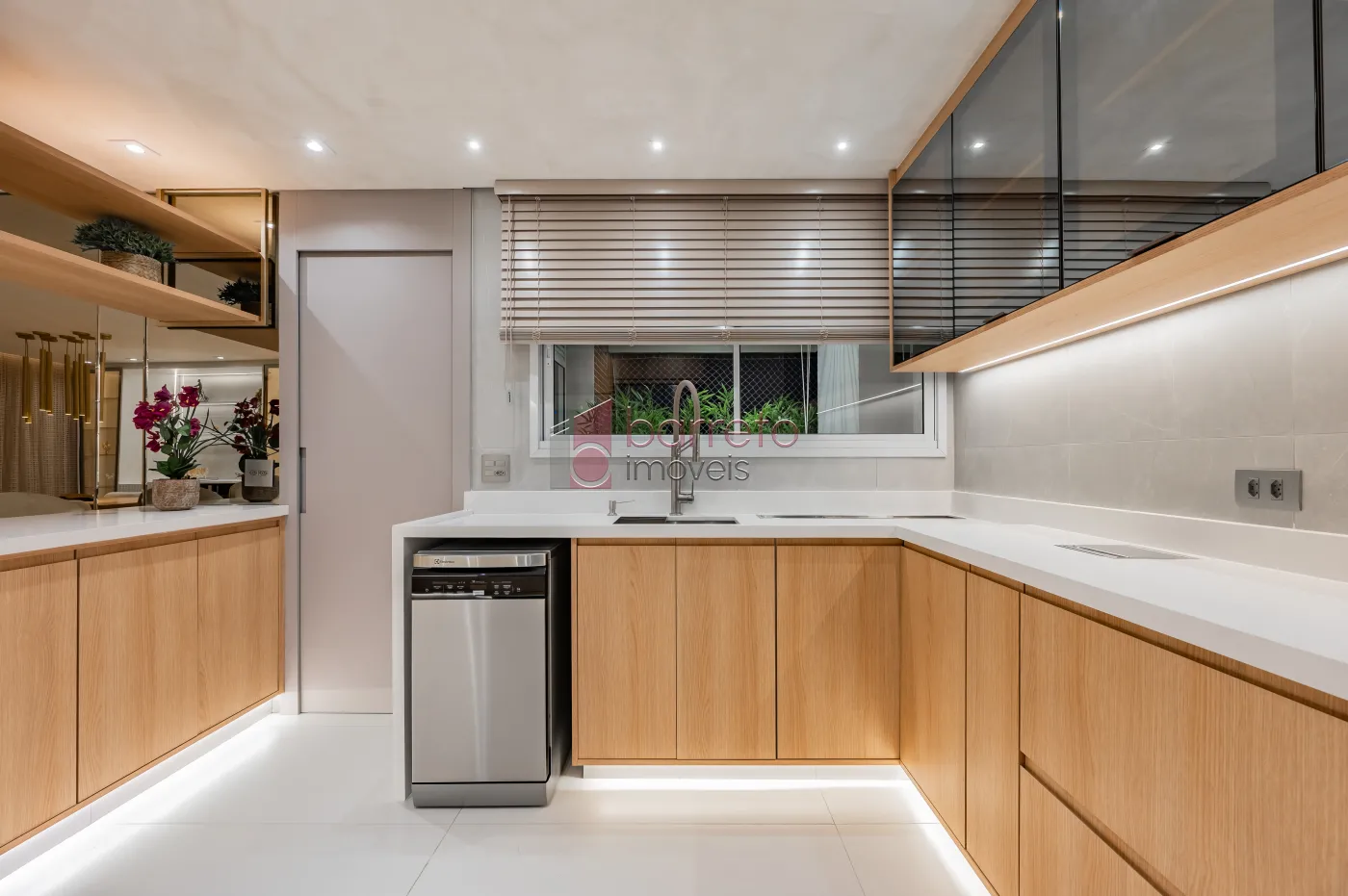 APARTAMENTO À VENDA NO CONDOMÍNIO ALTA VISTA EM JUNDIAÍ/SP