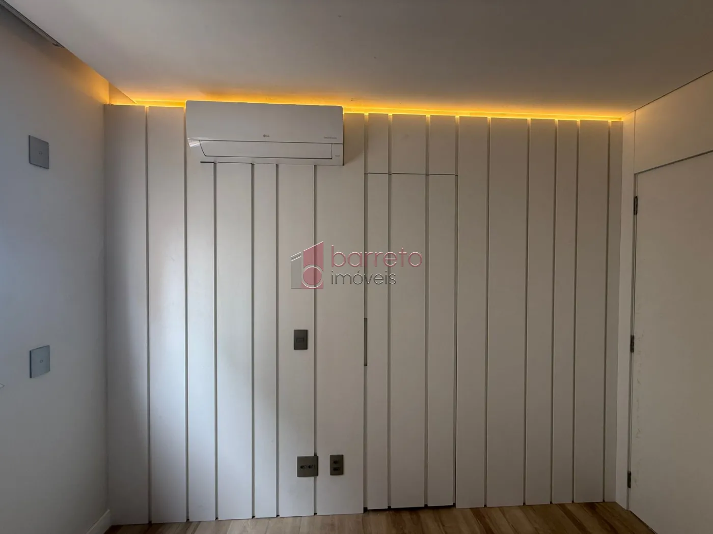 APARTAMENTO À VENDA NO CONDOMÍNIO ALTA VISTA EM JUNDIAÍ/SP