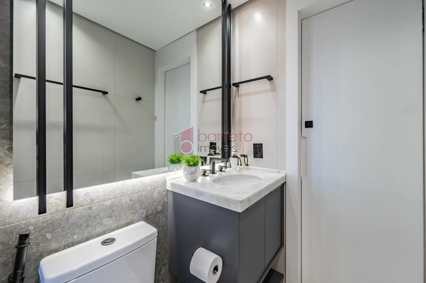 APARTAMENTO À VENDA NO CONDOMÍNIO ALTA VISTA EM JUNDIAÍ/SP