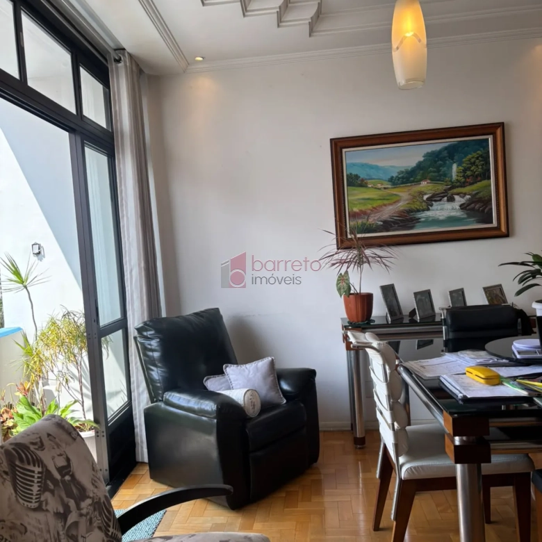 APARTAMENTO À VENDA NO EDIFÍCIO ROSÁRIO – JUNDIAÍ/SP