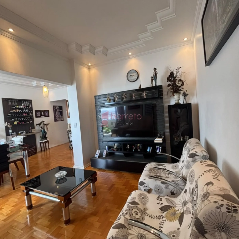 APARTAMENTO À VENDA NO EDIFÍCIO ROSÁRIO – JUNDIAÍ/SP