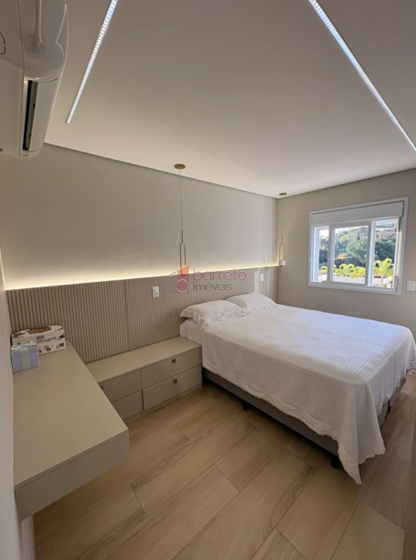 APARTAMENTO À VENDA NO CONDOMÍNIO SONETO – BAIRRO ENGORDADOURO EM JUNDIAÍ/SP