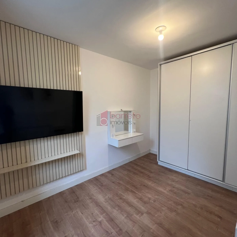 APARTAMENTO SEMIMOBILIADO À VENDA NO CONDOMÍNIO RESERVA DO JAPI JATAÍ – JUNDIAÍ/SP