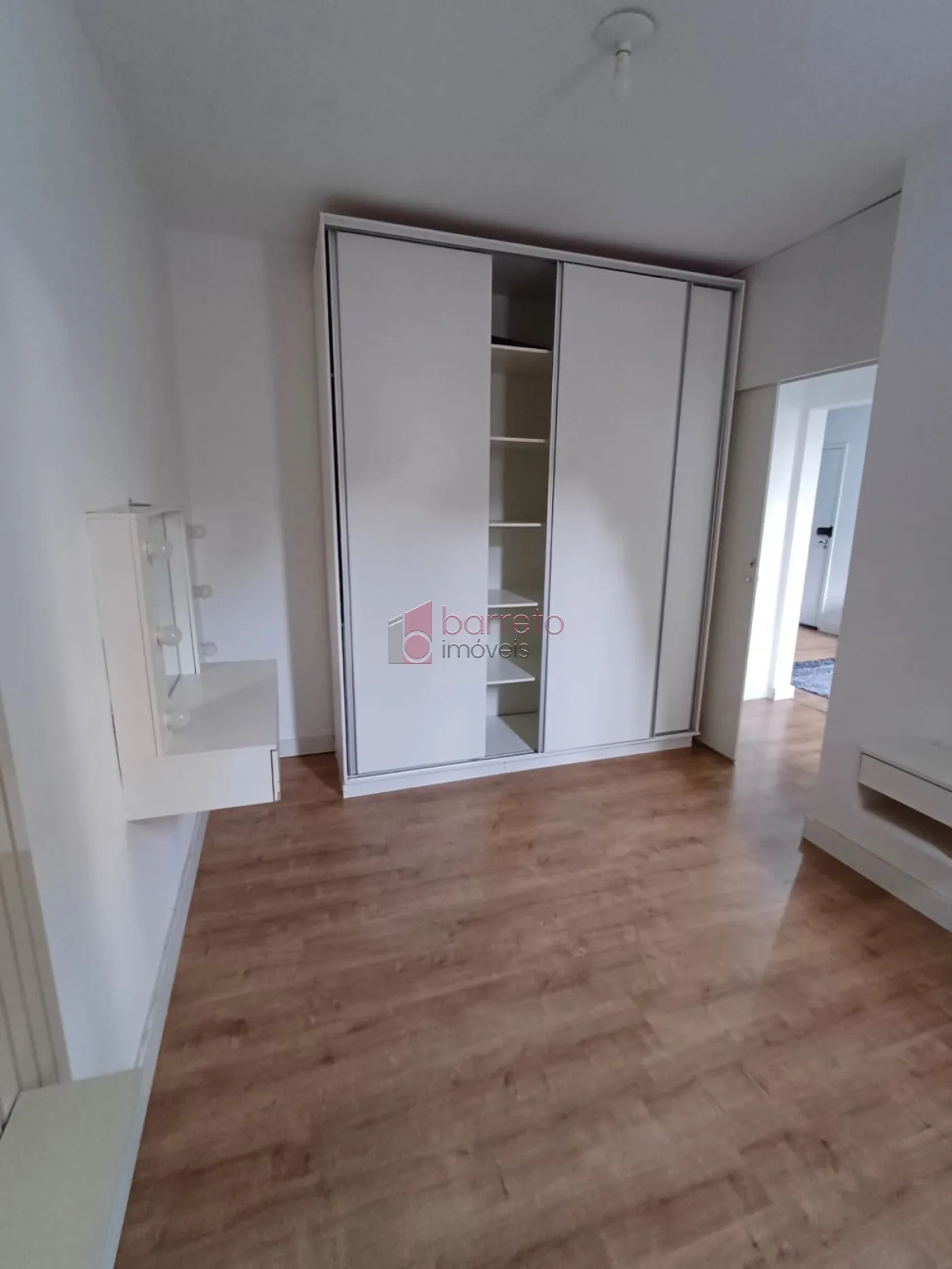 APARTAMENTO SEMI MOBILIADO PARA VENDA E LOCAÇÃO NO CONDOMÍNIO RESERVA DO JAPI – JATAÍ – JUNDIAÍ/SP