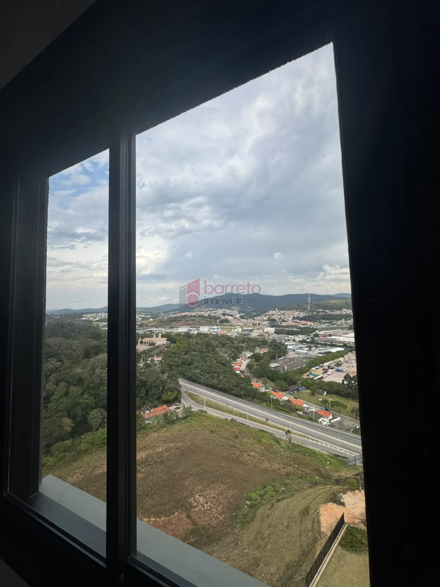 APARTAMENTO À VENDA NO CONDOMÍNIO ALTOS DA AVENIDA EM JUNDIAÍ/SP