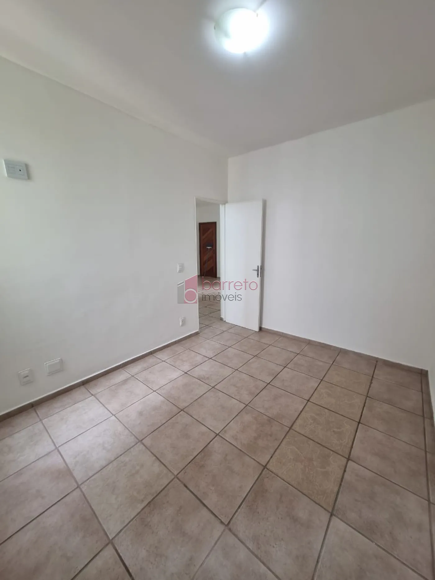 APARTAMENTO PARA LOCAÇÃO NO CONDOMÍNIO CHÁCARA DAS FLORES – JUNDIAÍ/SP