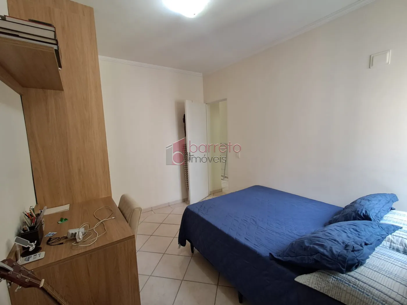 APARTAMENTO À VENDA NO CONDOMÍNIO CHÁCARA DAS FLORES II NO BAIRRO JARDIM SANTA TERESA EM JUNDIAÍ/SP