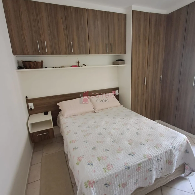 APARTAMENTO À VENDA NO CONDOMÍNIO CHÁCARA DAS FLORES II NO BAIRRO JARDIM SANTA TERESA EM JUNDIAÍ/SP