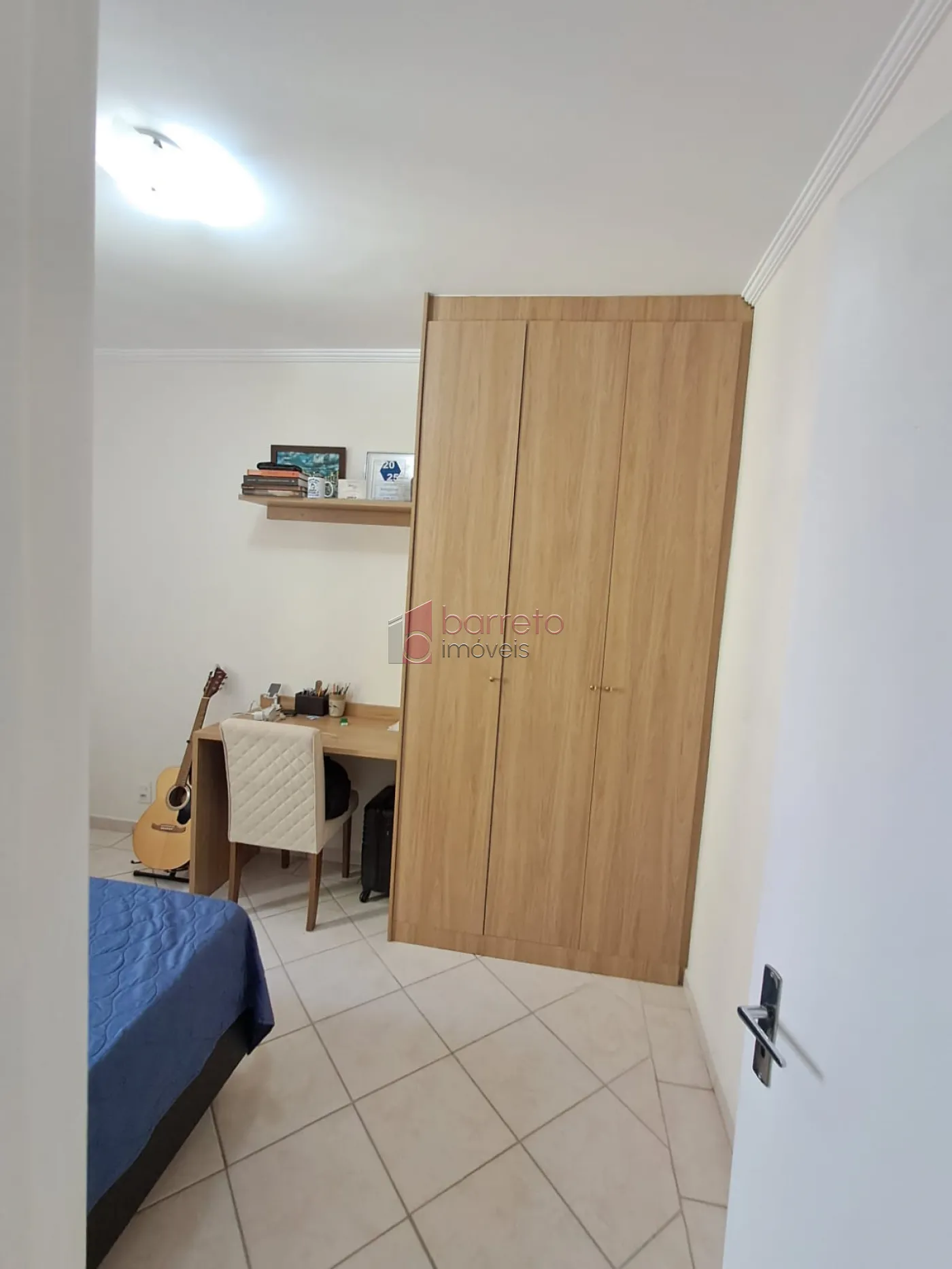 APARTAMENTO À VENDA NO CONDOMÍNIO CHÁCARA DAS FLORES II NO BAIRRO JARDIM SANTA TERESA EM JUNDIAÍ/SP