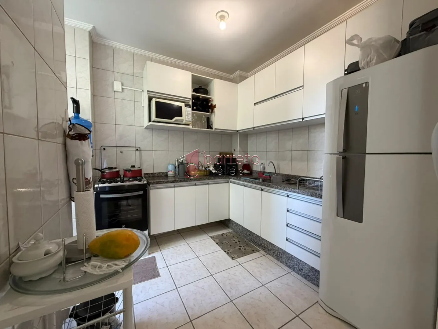 APARTAMENTO À VENDA NO CONDOMÍNIO CHÁCARA DAS FLORES II NO BAIRRO JARDIM SANTA TERESA EM JUNDIAÍ/SP