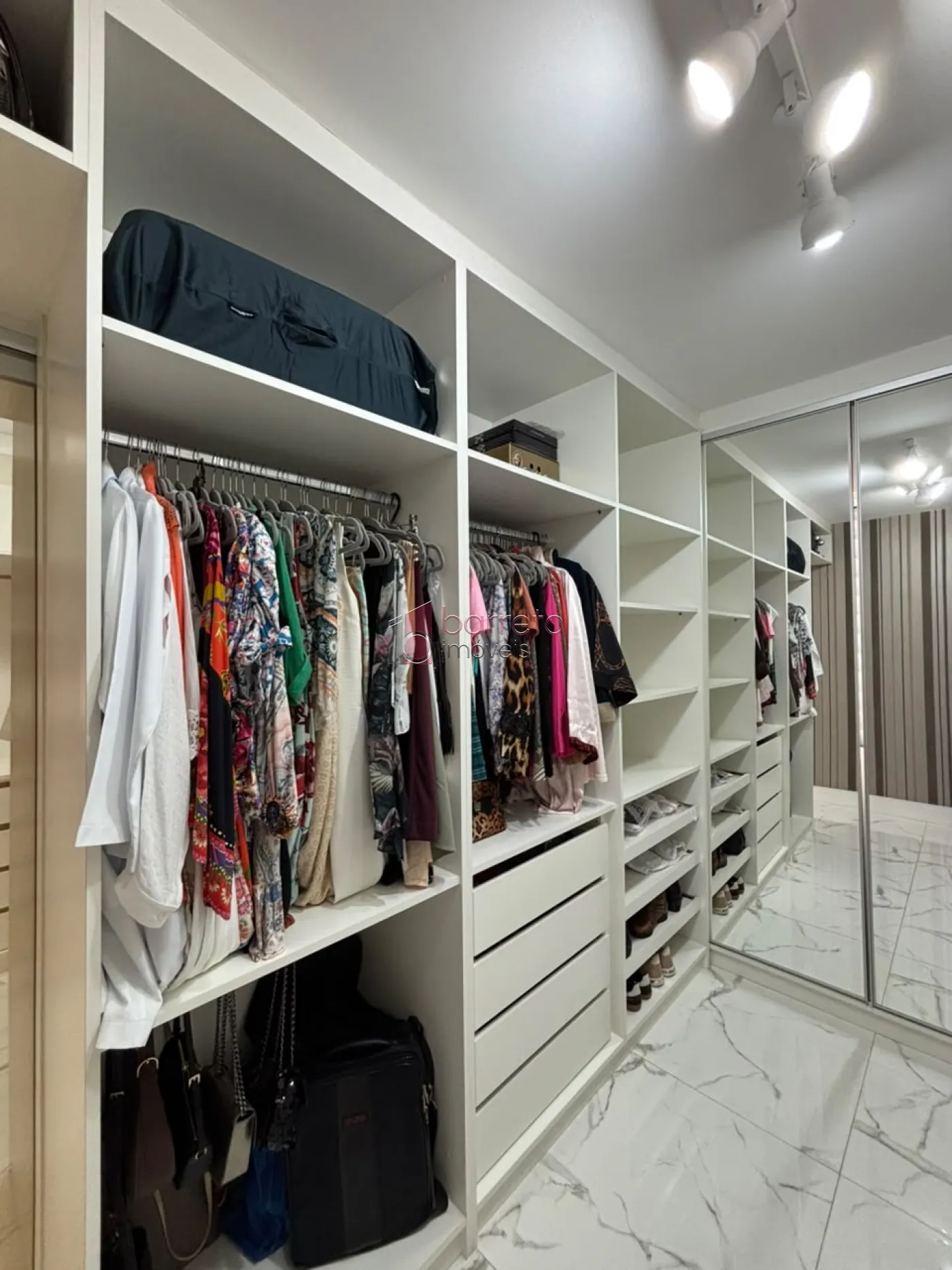 APARTAMENTO À VENDA NO CONDOMÍNIO JARDIM CONQUISTA, JUNDIAÍ/SP