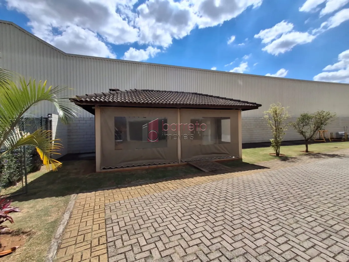 APARTAMENTO À VENDA NO CONDOMÍNIO VARANDAS DO JAPI NO BAIRRO MEDEIROS EM JUNDIAÍ/SP