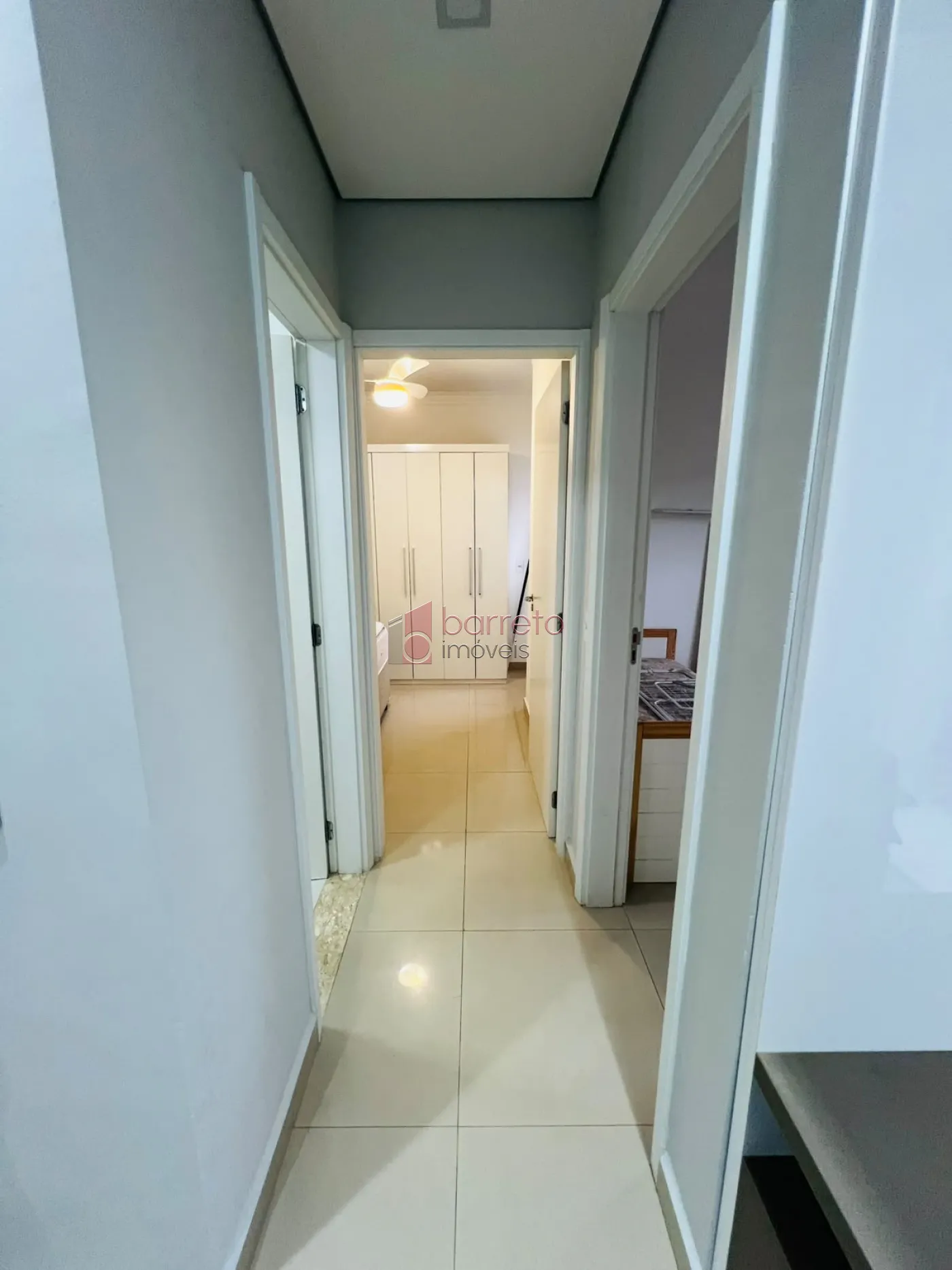 APARTAMENTO MOBILIADO PARA LOCAÇÃO NO RESIDENCIAL CAMÉLIA – JUNDIÁI/SP